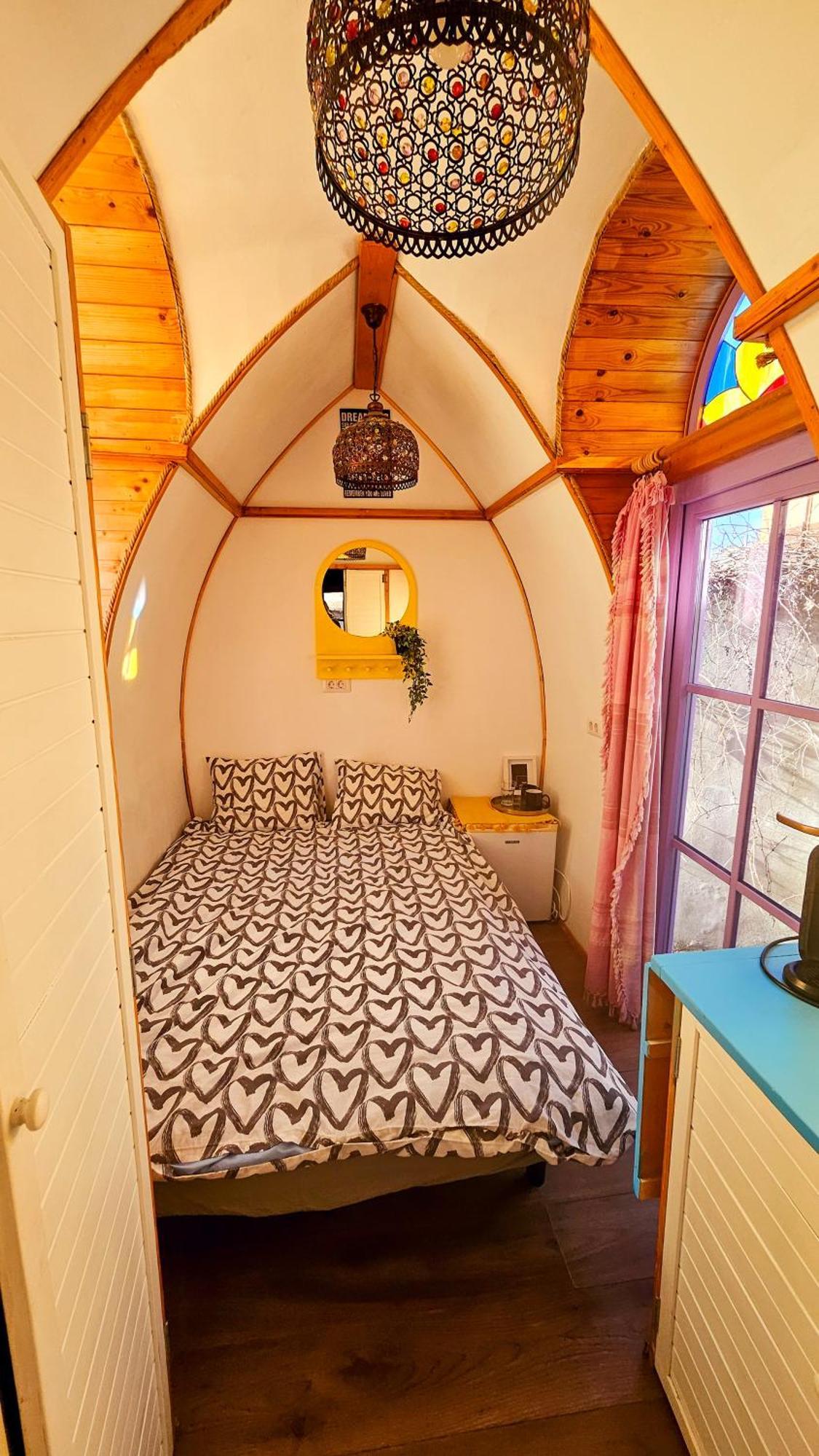בוקרשט Downtown Tiny Houses Near Cismigiu Gardens מראה חיצוני תמונה
