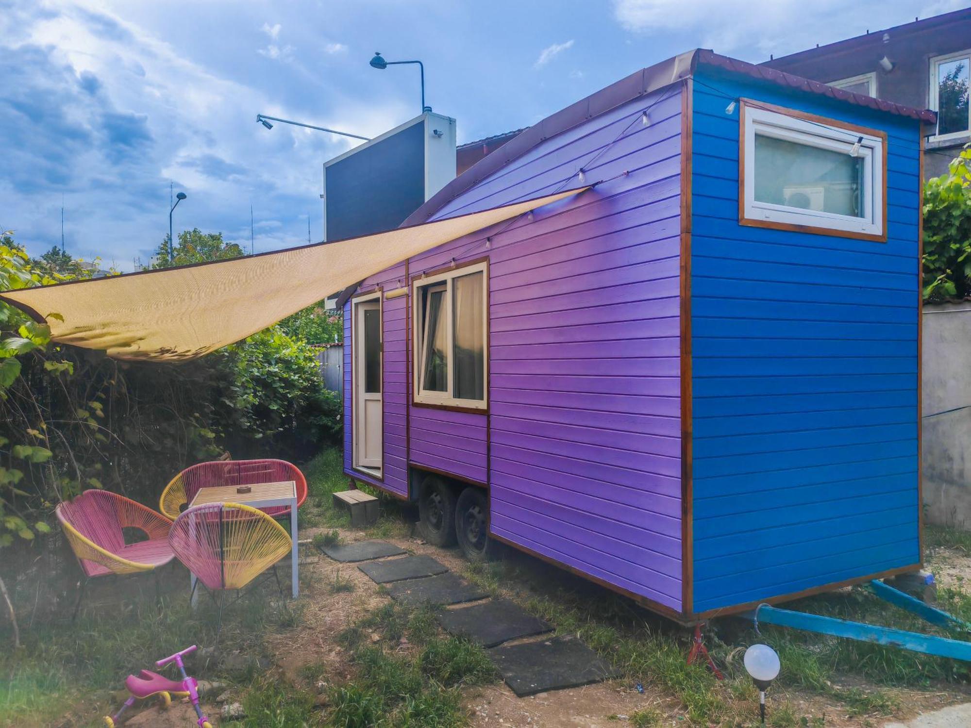 בוקרשט Downtown Tiny Houses Near Cismigiu Gardens חדר תמונה